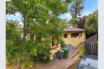 2219 Derby St, Berkeley, CA 94705 - Photo 43