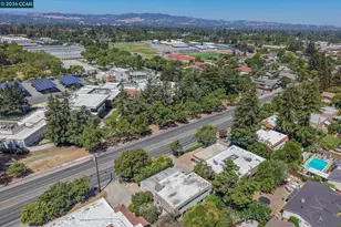 1950 Oak Grove Rd 1950 & 1952, Walnut Creek, CA 94598 - Photo 29
