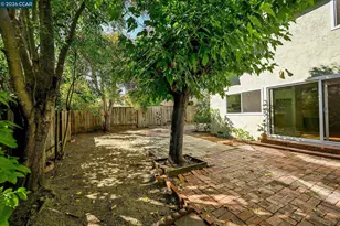 1950 Oak Grove Rd 1950 & 1952, Walnut Creek, CA 94598 - Photo 23