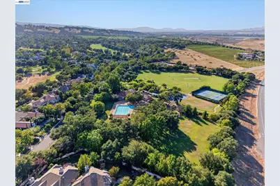 408 Cabonia Ct, Pleasanton, CA 94566 - Photo 67