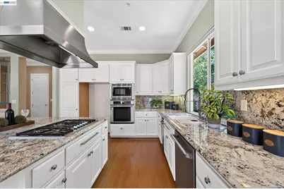 408 Cabonia Ct, Pleasanton, CA 94566 - Photo 17