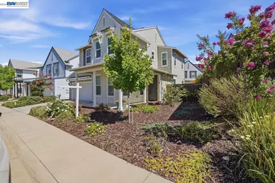 951 Farmhouse Way, Folsom, CA 95630 - Photo 43