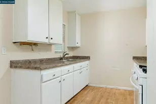 5074 Black Oak Rd, Concord, CA 94521 - Photo 7