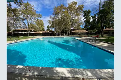 5457 Roundtree Pl #J, Concord, CA 94521 - Photo 43