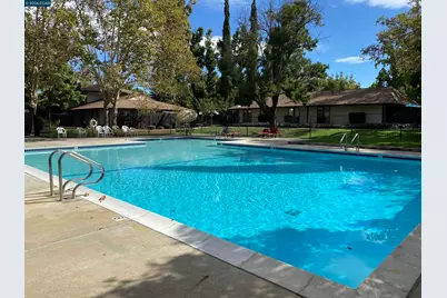 5457 Roundtree Pl #J, Concord, CA 94521 - Photo 41