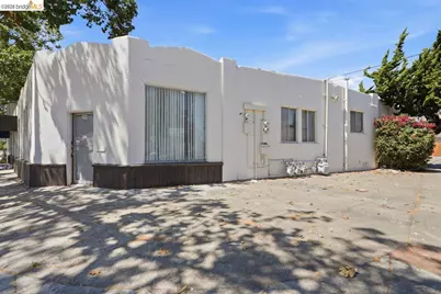 398 Macarthur Blvd, Oakland, CA 94609 - Photo 1
