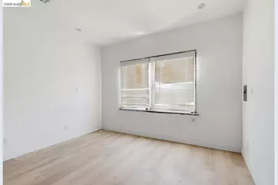 398 Macarthur Blvd, Oakland, CA 94609 - Photo 21