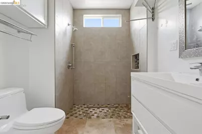 398 Macarthur Blvd, Oakland, CA 94609 - Photo 67