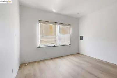 398 Macarthur Blvd, Oakland, CA 94609 - Photo 23