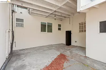 398 Macarthur Blvd, Oakland, CA 94609 - Photo 73