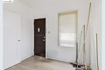 398 Macarthur Blvd, Oakland, CA 94609 - Photo 35