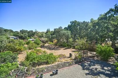 864 Coachman Pl, Clayton, CA 94517 - Photo 47