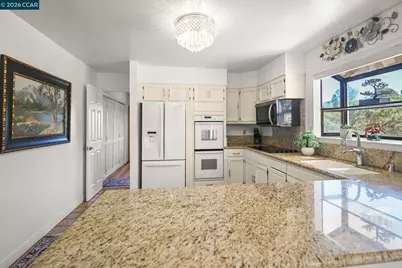 864 Coachman Pl, Clayton, CA 94517 - Photo 13