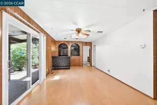 1201 Monument Blvd, Concord, CA 94520 - Photo 17