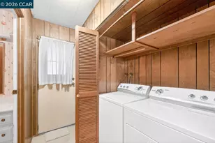 1201 Monument Blvd, Concord, CA 94520 - Photo 23