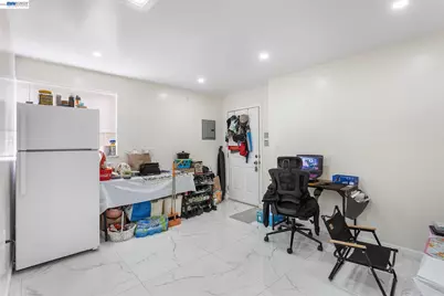 3270 Keith Ave, Castro Valley, CA 94546 - Photo 25