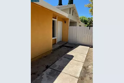 1527 Moffett Rd, Ceres, CA 95307 - Photo 3