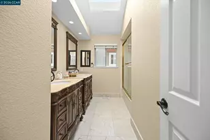 4200 Canyon Crest Rd W, San Ramon, CA 94582 - Photo 17