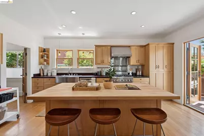 1645 Capistrano Ave, Berkeley, CA 94707 - Photo 23