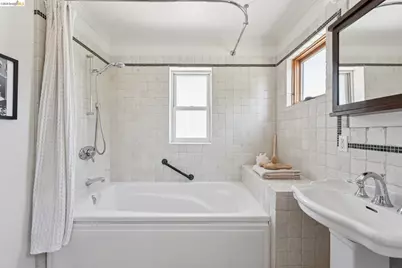 1645 Capistrano Ave, Berkeley, CA 94707 - Photo 49