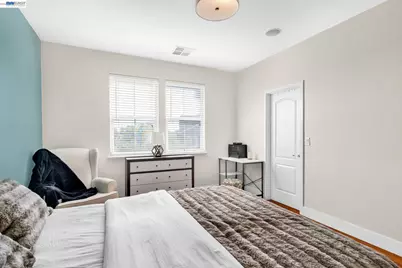 6003 Old Quarry Loop, Oakland, CA 94605 - Photo 15