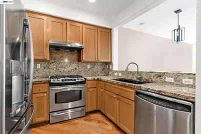 6003 Old Quarry Loop, Oakland, CA 94605 - Photo 9