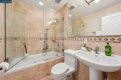 5400 Broadway Ter #301, Oakland, CA 94618 - Photo 39