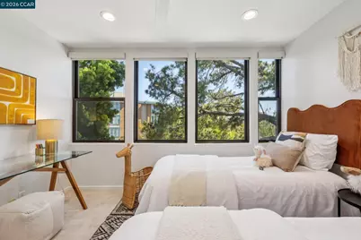 5400 Broadway Ter #301, Oakland, CA 94618 - Photo 37