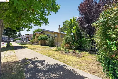 2701 Octavia St, Oakland, CA 94619 - Photo 3