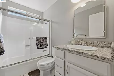 23004 Avis Ln, Hayward, CA 94541 - Photo 19