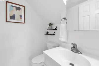 20278 Forest Ave #4, Castro Valley, CA 94546 - Photo 13
