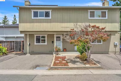 20278 Forest Ave #4, Castro Valley, CA 94546 - Photo 1
