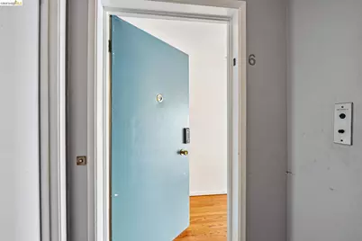 1410 Lakeshore Ave #6, Oakland, CA 94606 - Photo 5