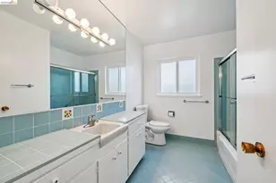 1410 Lakeshore Ave, Oakland, CA 94606 - Photo 27