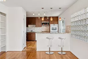 1410 Lakeshore Ave, Oakland, CA 94606 - Photo 15