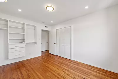 1410 Lakeshore Ave #6, Oakland, CA 94606 - Photo 25