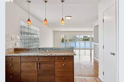 1410 Lakeshore Ave #6, Oakland, CA 94606 - Photo 21