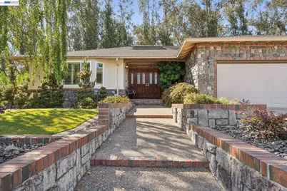 18019 Center St, Castro Valley, CA 94546 - Photo 15