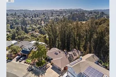 18019 Center St, Castro Valley, CA 94546 - Photo 5