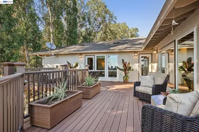 18019 Center St, Castro Valley, CA 94546 - Photo 77