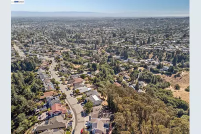 18019 Center St, Castro Valley, CA 94546 - Photo 11