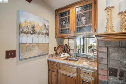 18019 Center St, Castro Valley, CA 94546 - Photo 25