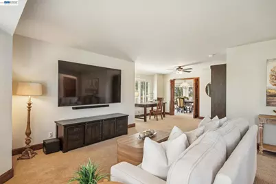 18019 Center St, Castro Valley, CA 94546 - Photo 43