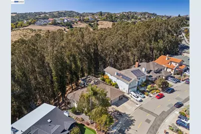 18019 Center St, Castro Valley, CA 94546 - Photo 7