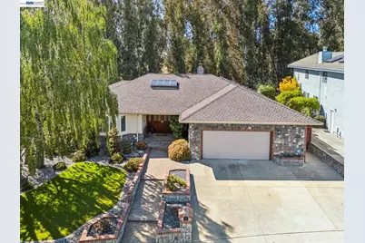 18019 Center St, Castro Valley, CA 94546 - Photo 1