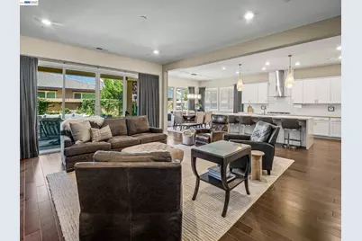 3001 Compass Ln, Roseville, CA 95747 - Photo 11