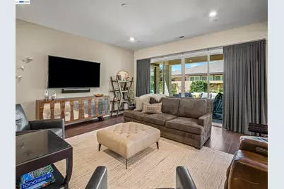 3001 Compass Ln, Roseville, CA 95747 - Photo 13