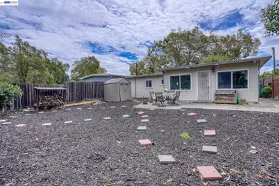738 Lilly Ave, Hayward, CA 94544 - Photo 35