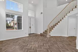 34469 Valley Oaks Loop, Union City, CA 94587 - Photo 3