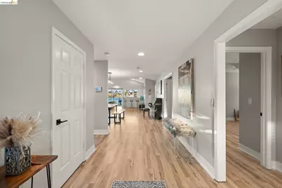 2293 Reef Ct, Discovery Bay, CA 94505 - Photo 3
